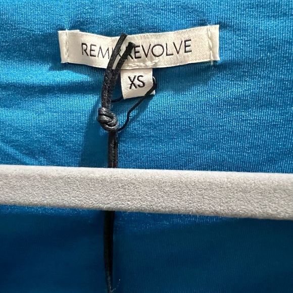 NWT Remi x Revolve Niki Top - Picture 4 of 4
